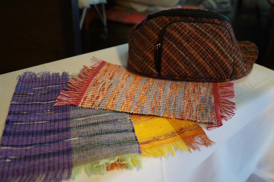 青森県十和田市のサスティナブルな伝統工芸、南部裂織を体験してきまし